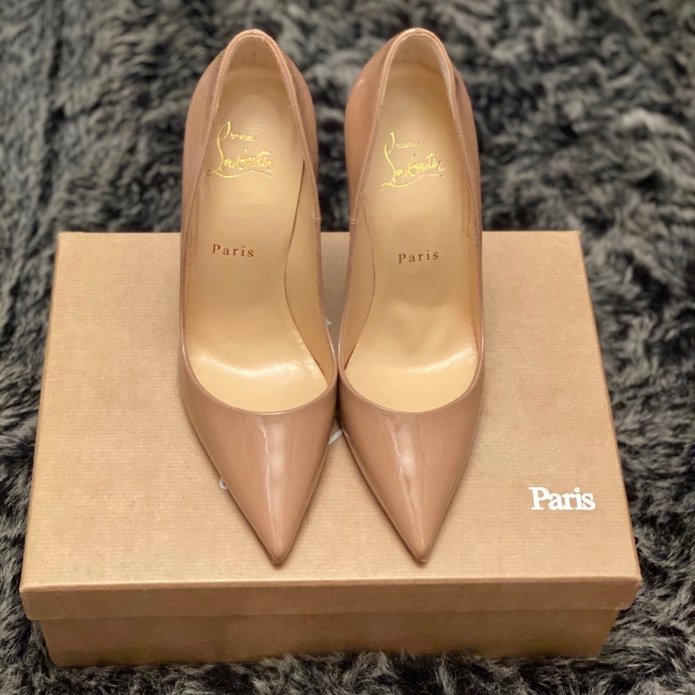 👠 Christian Louboutin ‘So Kate’ Pointed Toe Pump - Picture 1 of 11